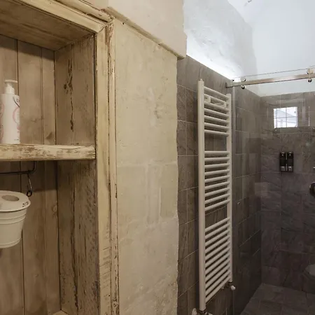 Bed and breakfast L'arturo 4*